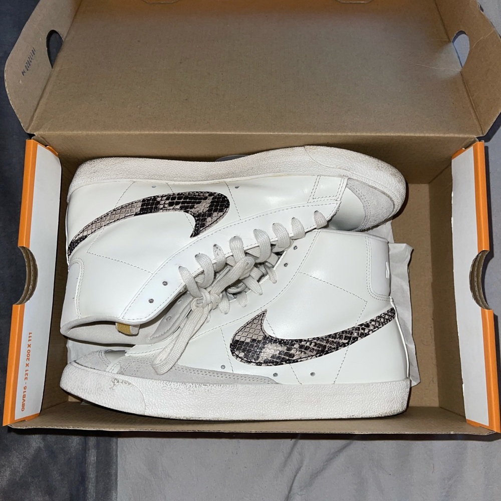 Nike blazers